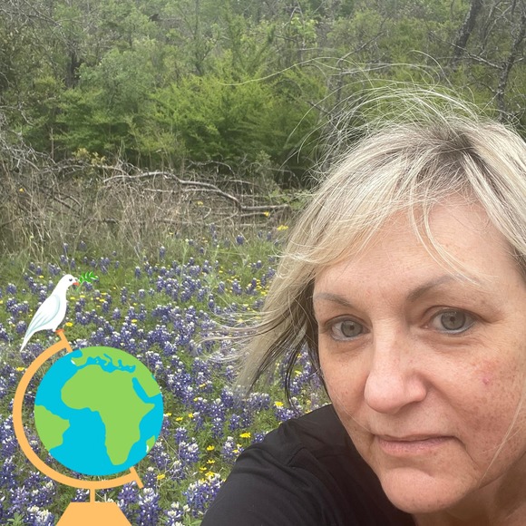 Meet your Posher, Lynn - Picture 1 of 1